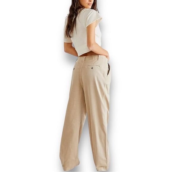 Free People Women’s Addy Chino Pants in the Size 8 in Light Willow Color - Picture 2 of 5